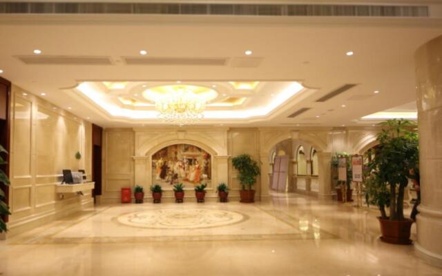 Vienna Hotel Shenzhen Shangjin Center