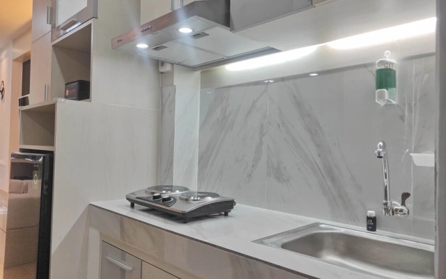 Comfortable and Tidy Studio Vida View Apartment