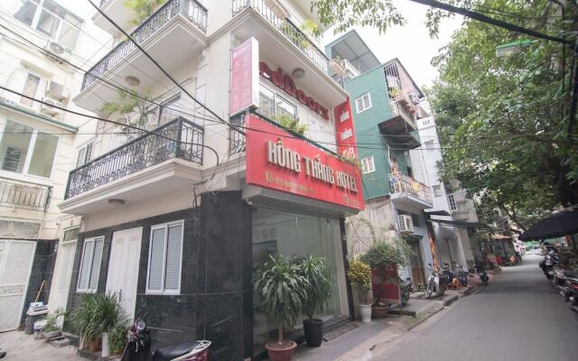 RedDoorz near Vietnam France Hospital
