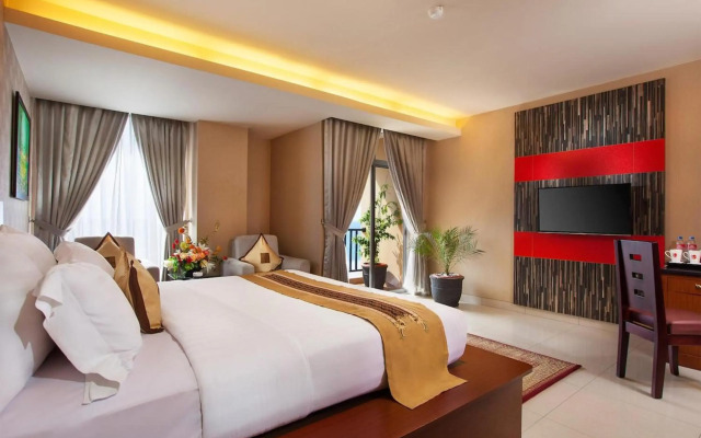Lion Hotel & Plaza