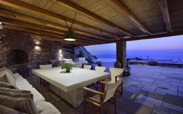Immaculate 5-bed Villa in Klouvas - Villa Alkmini