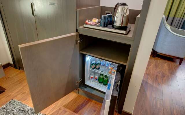 Howard Johnson Plaza By Wyndham Dubai Deira