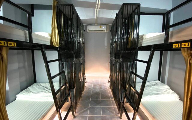 Gate 2 Hostel