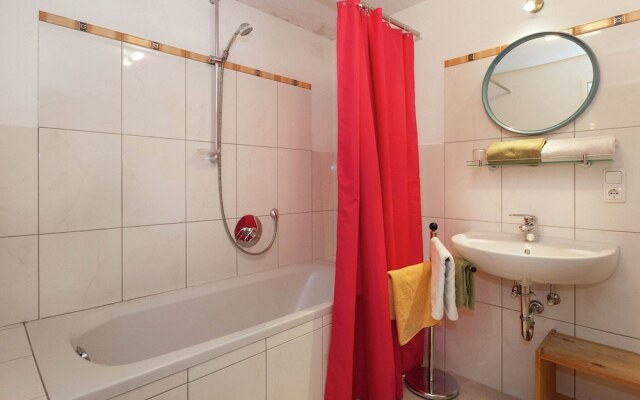 Spacious Apartment in Längenfeld near Ötz Valley Alps