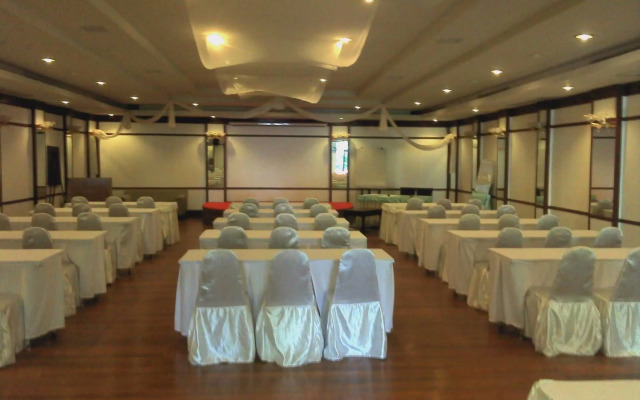 Racha Kiri Resort and Spa Khanom