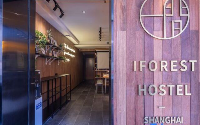 Iforest Hostel (Shanghai People's Square, Dashijie Metro Station)