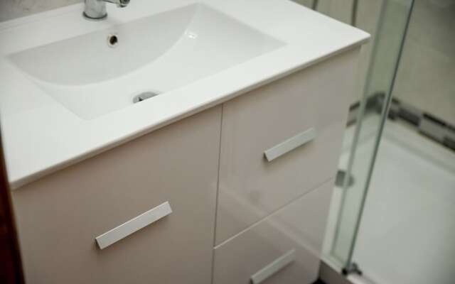 Rustic House with Swimming Pool, Vieira Minho by Izibookings