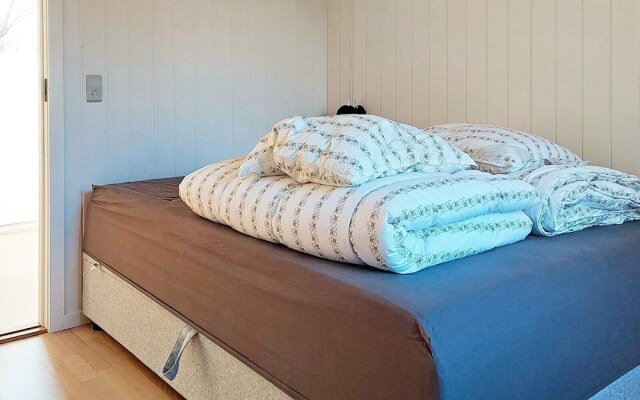 6 Person Holiday Home in Hojslev