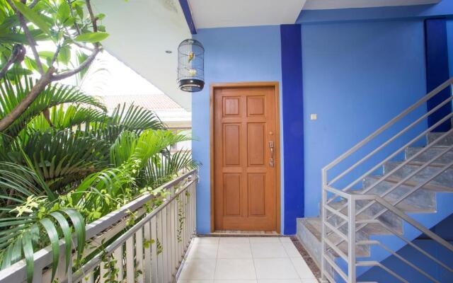 RedDoorz Plus near Cibubur Junction