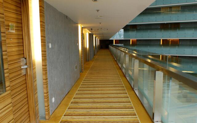 Tianjin Binhai Rezen Hotel