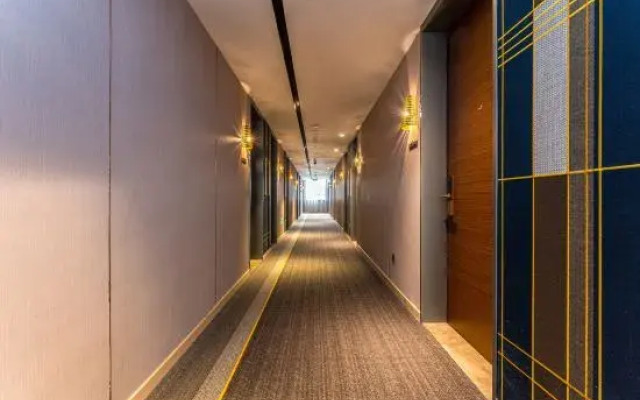 Home Inn Select Hotel (Gaoqiao South Metro Station, Gaoqiao Market, Changsha)