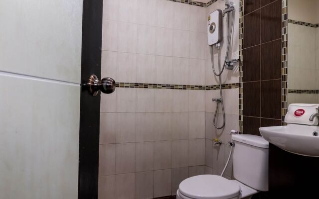 Nida Rooms Don Kaew 700 Years Stadium