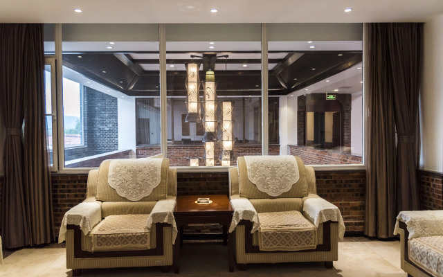 Jinan Xueyuanchang Fisherman's Residence (Xueye Lake)