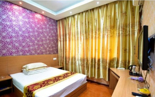 Xinqingnian Express Hotel