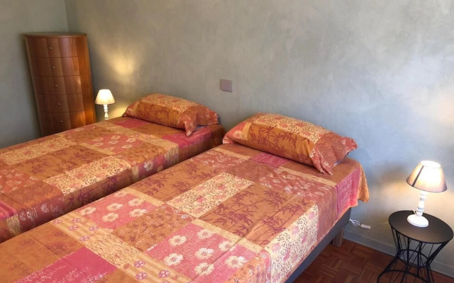 Carola A Tastefully Furnished Apartment Lakefront