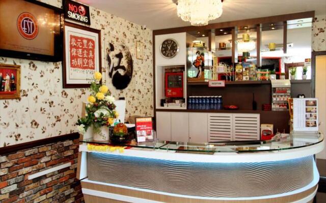 Hotel EST Penang