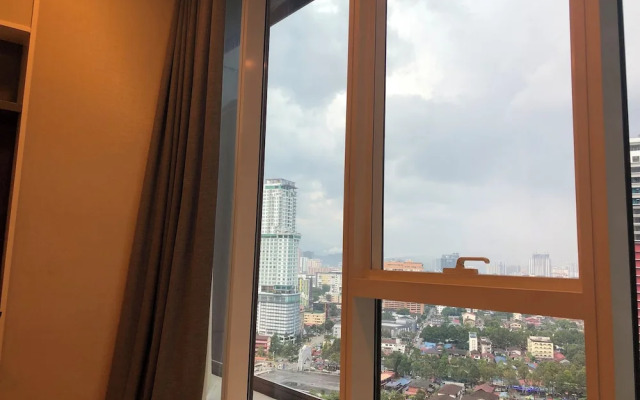 Amazing Pool By Platinum Suites