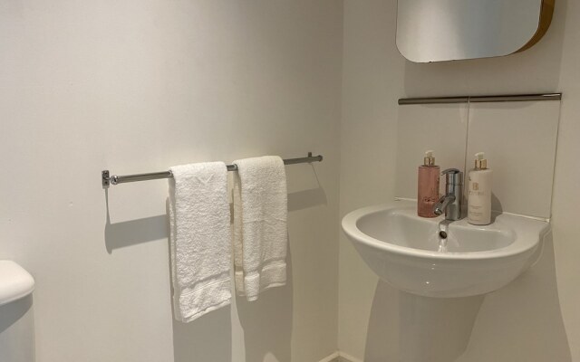 Cosy 3 bed Penthouse in Royal Docks London