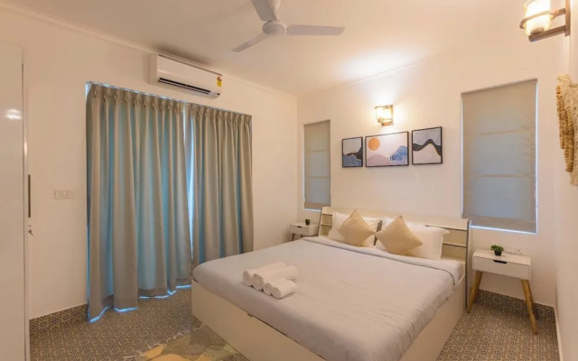 Palm Retreat 1BHK Pool & Field Views