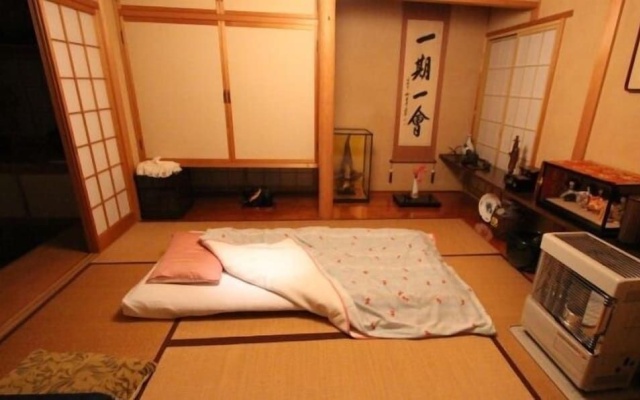 Guest House Chara – Guest Rooms – Hirosaki