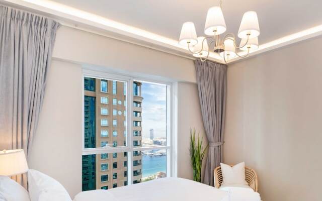 Lux The Marina Sea View Suite 2