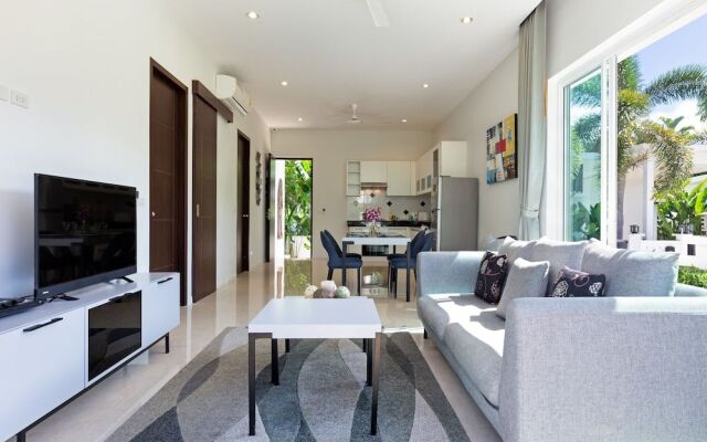 Tropical Stay at 2BR Pool Villa Greens 8