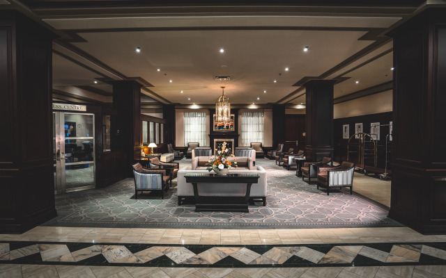 Lord Elgin Hotel