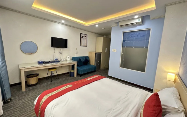 Capital O 1177 Saigon Sweet Hotel