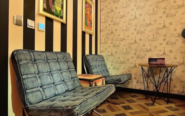 Joe's Apartment Hotel