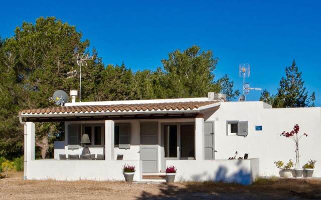 House with 3 Bedrooms in Formentera, with Enclosed Garden And Wifi - 5 Km From the Beach