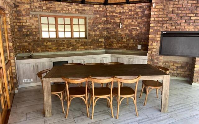 Kruger Park Lodge - IKZ2 - 3 Bedroom Chalet