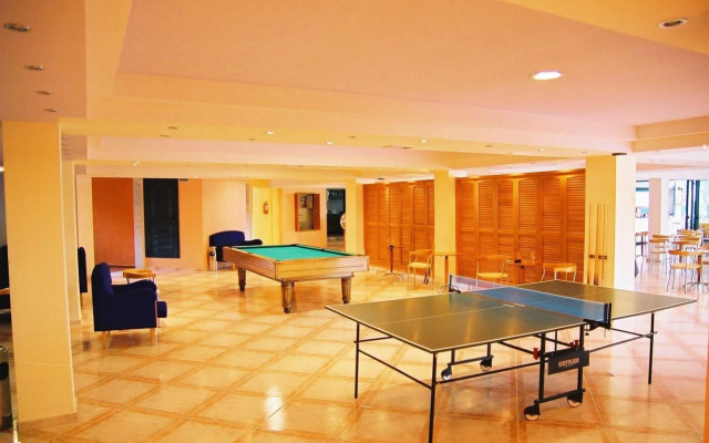 Atrium Hotel