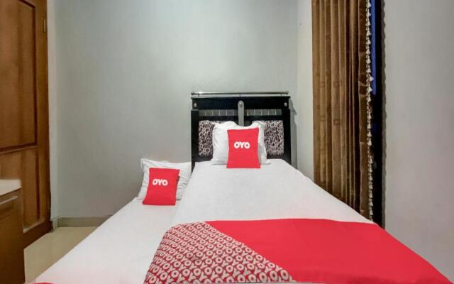 OYO 92065 Kos Flobamor