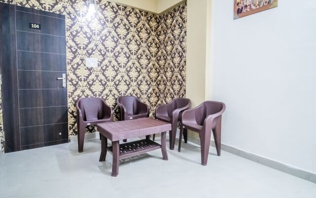 OYO 14565 Hotel Snazzy