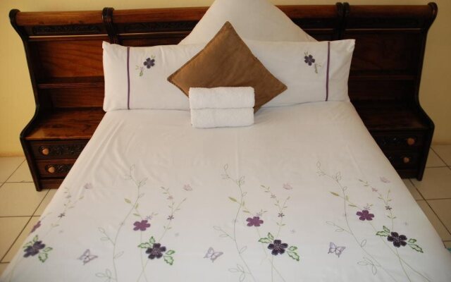 Paula's Guest House