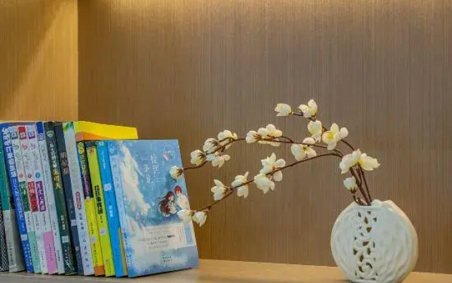 Yahao Garden Hotel (Shenzhen Songgang Metro Station)