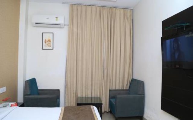 Hotel Ek Noor Residency