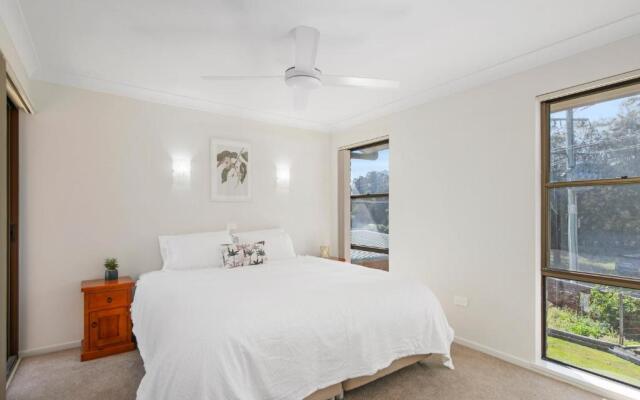 Punt House - riverfront home with ramp access