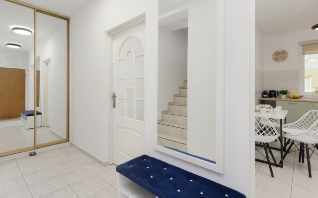 Bemowo Family Apartment by Renters