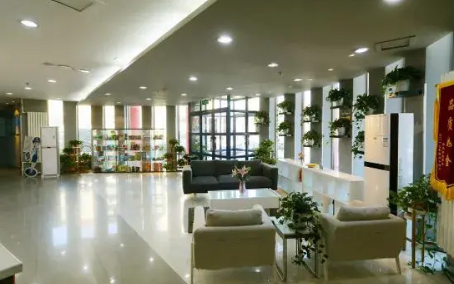 Qingzhu Seven Days Holiday Hotel (Shenyang Development Avenue Subway Station)