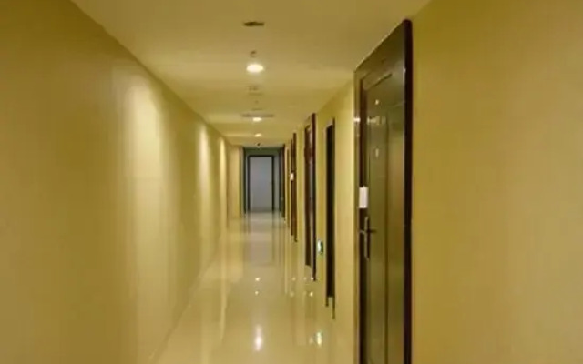 Germain apartment (Shenyang North Station Huafu store)