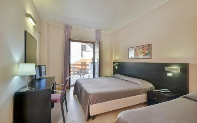 Hotel Mareluna