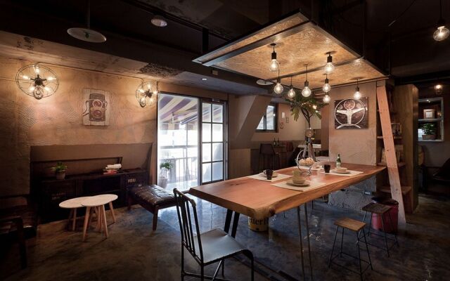 Ximen WOW Hostel