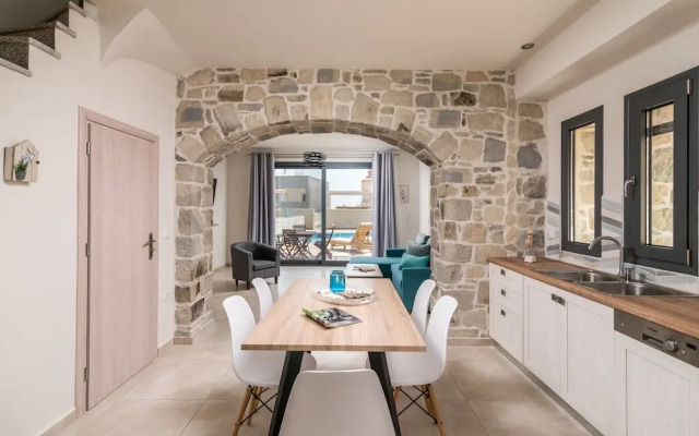 Elmara Luxury Villa 1 - Next to the Beach