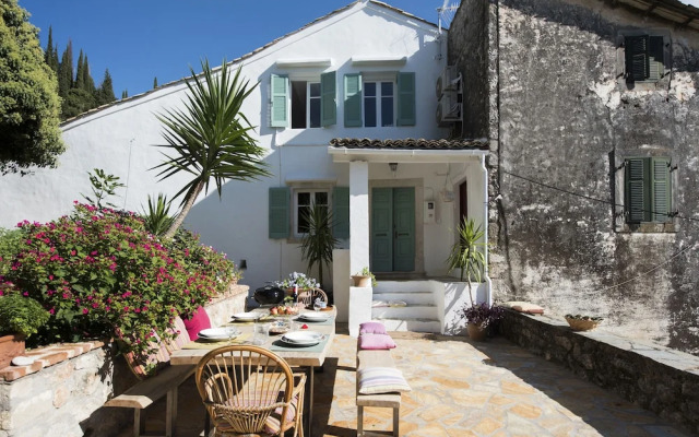 White Jasmine Cottage