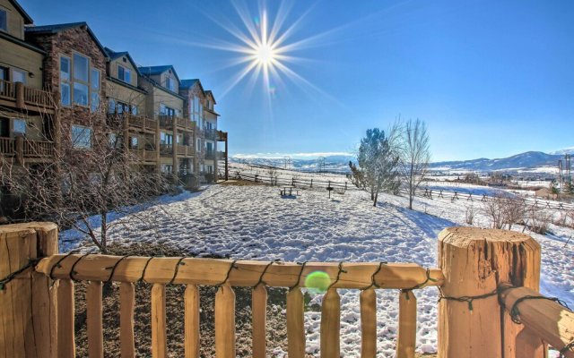 2-condo Property w/ Mtn Views by Golf & Ski Resort
