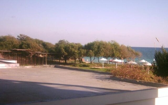 Theophan Restaurant and Apartments