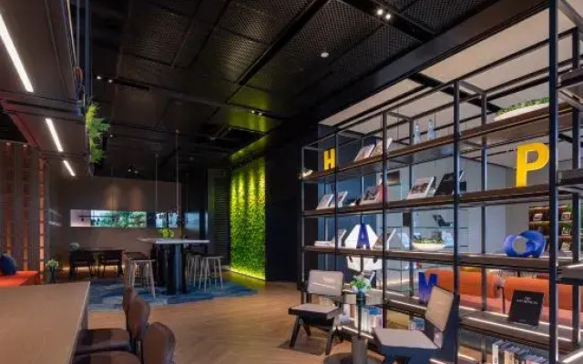 Hampton by Hilton Wuhan OVCEC