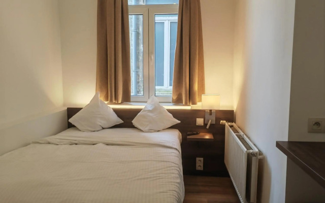 Hotel Albert 2