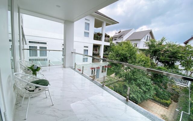 Lavini House